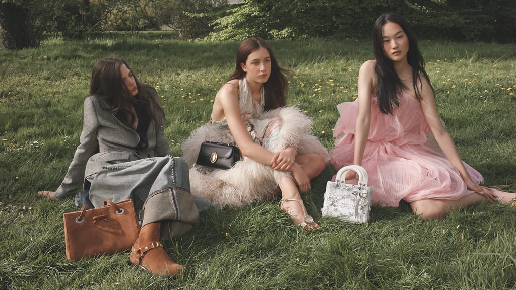 DIOR 2006SS ガリアーノ期 ニットワンピ－ス Winter 2026-2027 Campaign - news-savoir-faire - Fashion