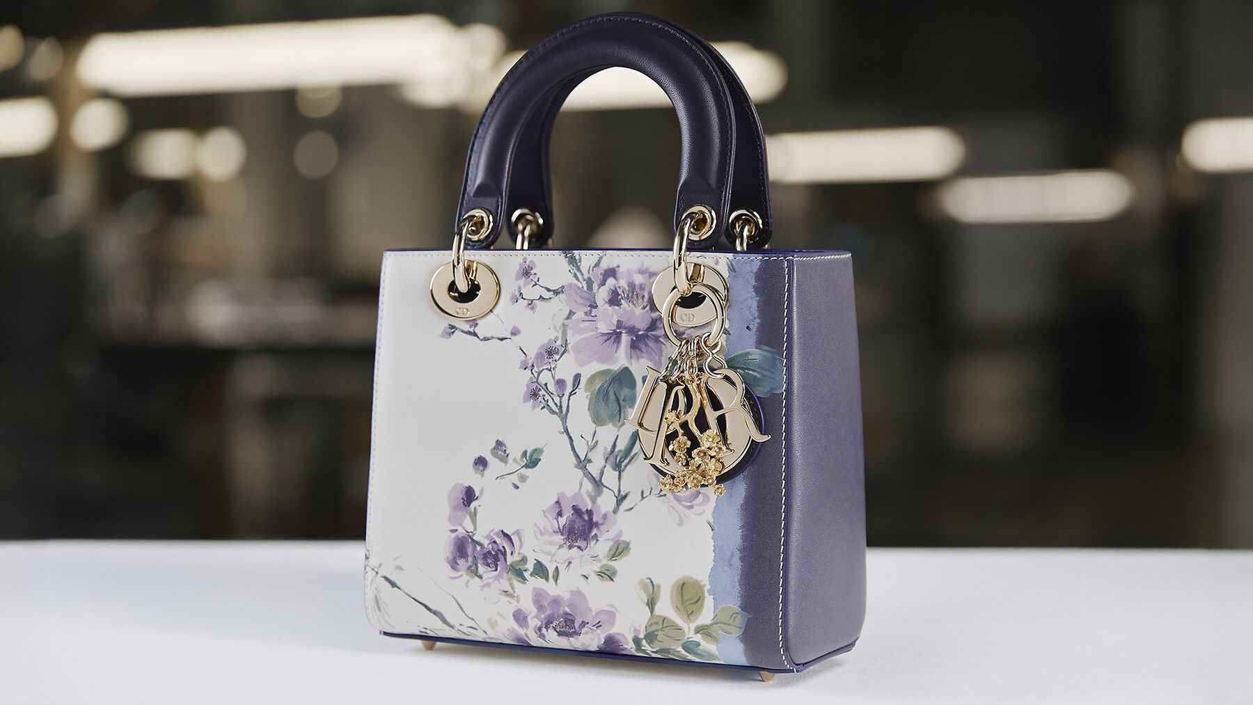The Lady Dior bag adorned with the Dior Pivoine motif - news
