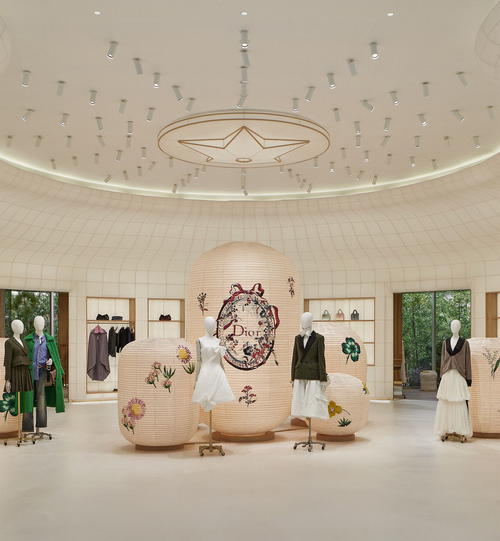 Bamboo Pavilion - Boutique - Fashion & Accessories | DIOR JP