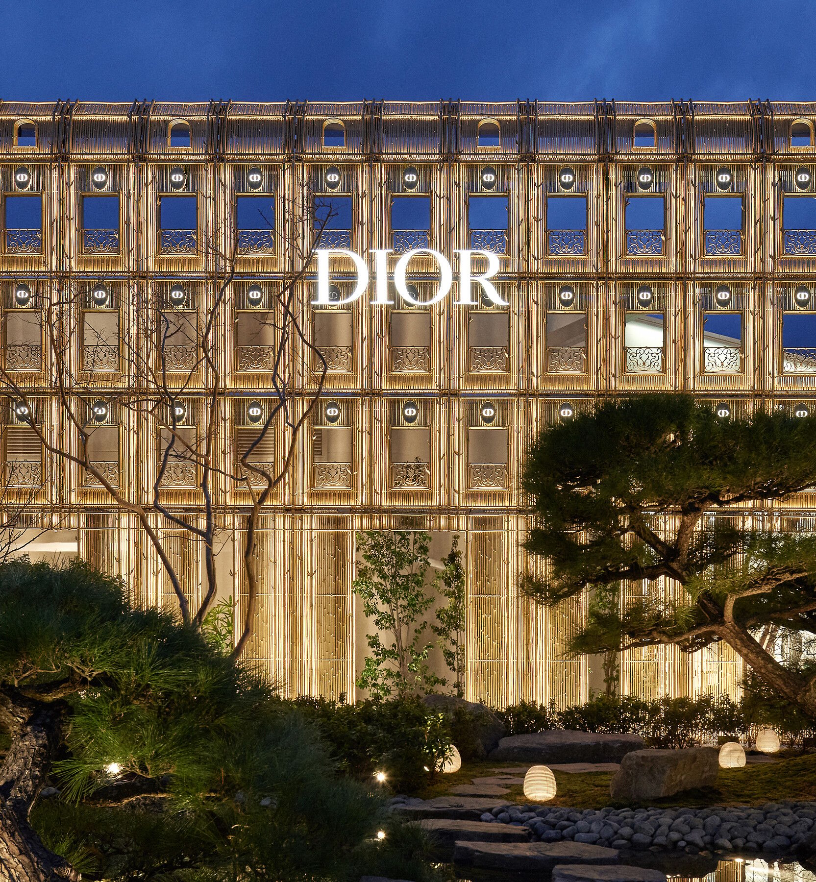Bamboo Pavilion - Boutique - Fashion & Accessories | DIOR JP