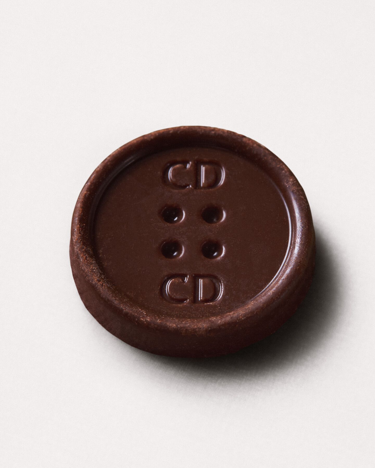 Spring Sysmbols Easter Egg of the 30 Montaigne - news-savoir-faire - Fashion ...