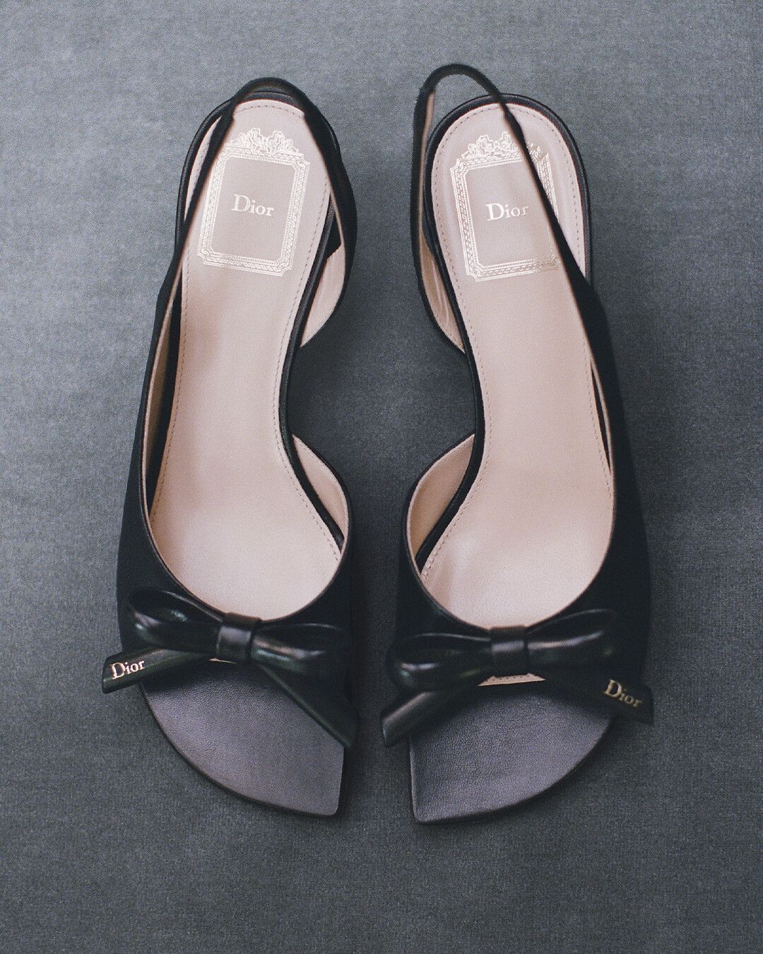 Dior Bow Sandals - news-savoir-faire - Fashion & Accessories | DIOR JP