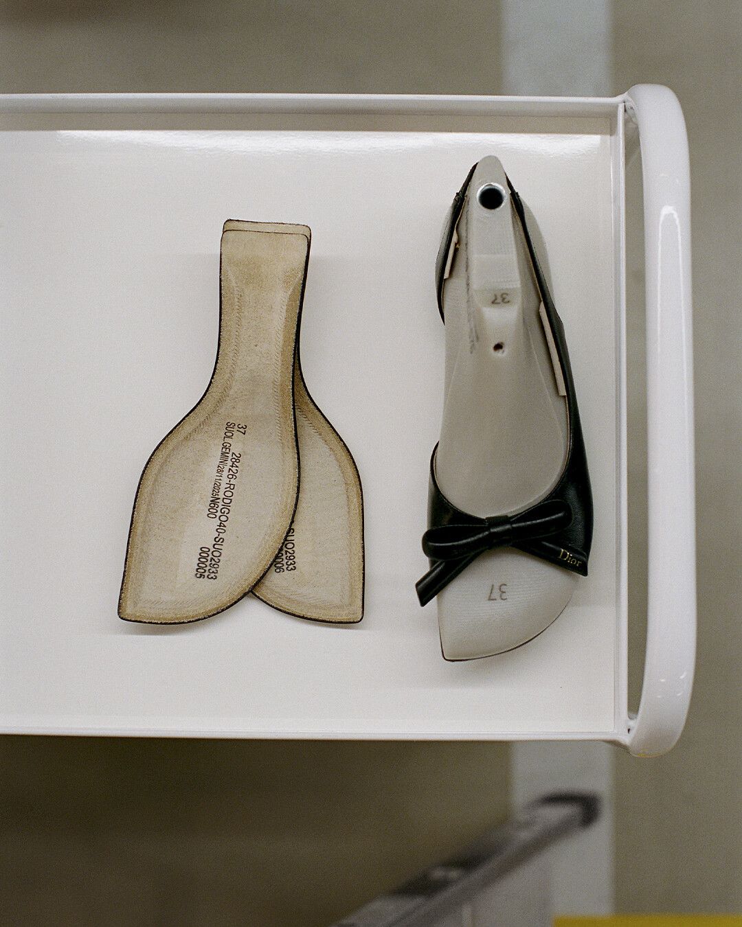 【イタリア製】ディオール　リボン付きミュール　本革　ヴィンテージ　ジョンガリ Dior Bow Sandals - news-savoir-faire - Fashion & Accessories | DIOR JP