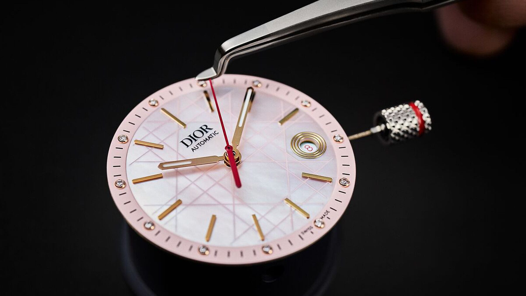 The Chiffre Rouge watch - News & Défilés | DIOR JP