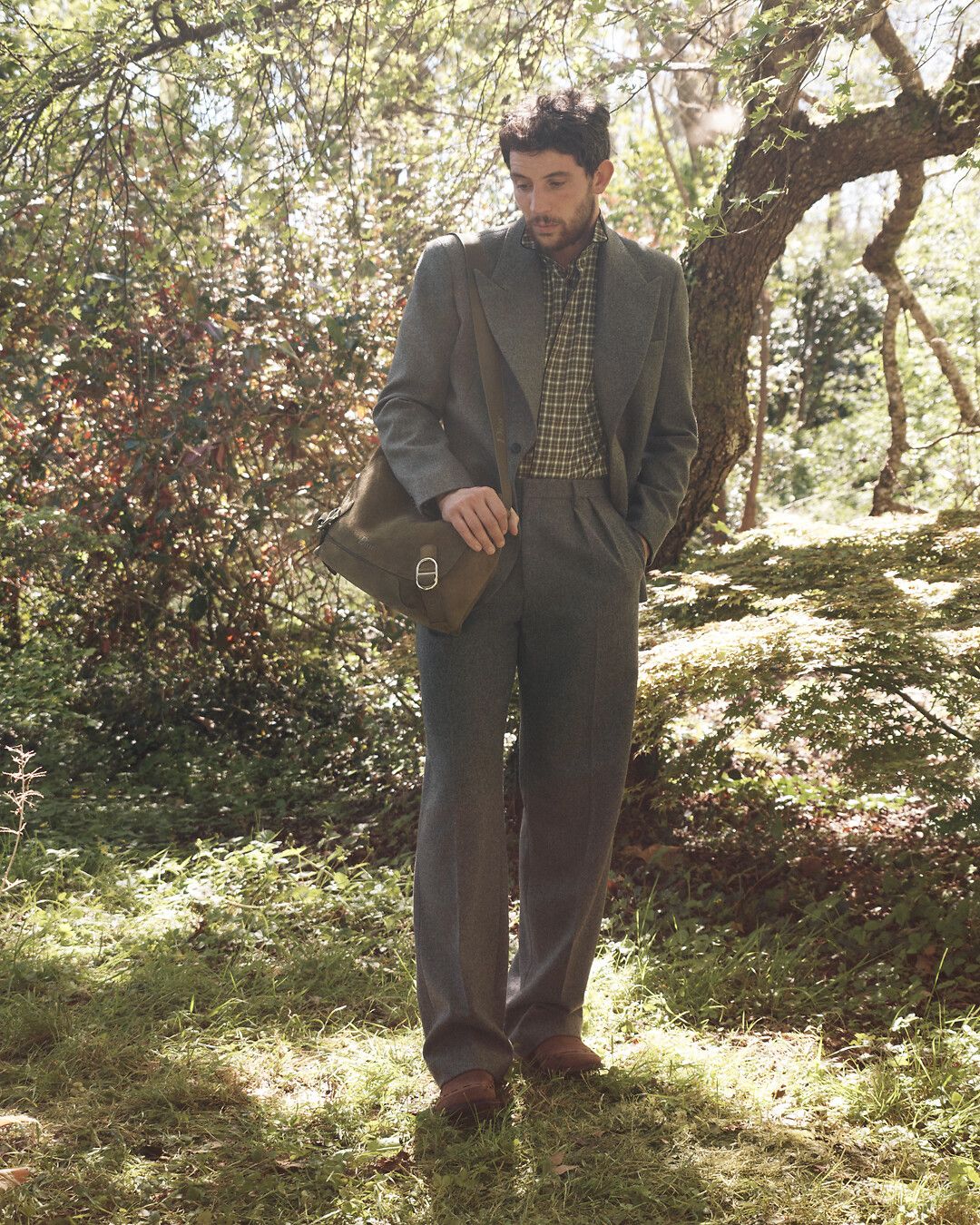 Dior オリーブ ダウンベスト Campaign Men Winter 2026-2027 - news-savoir-faire - Fashion
