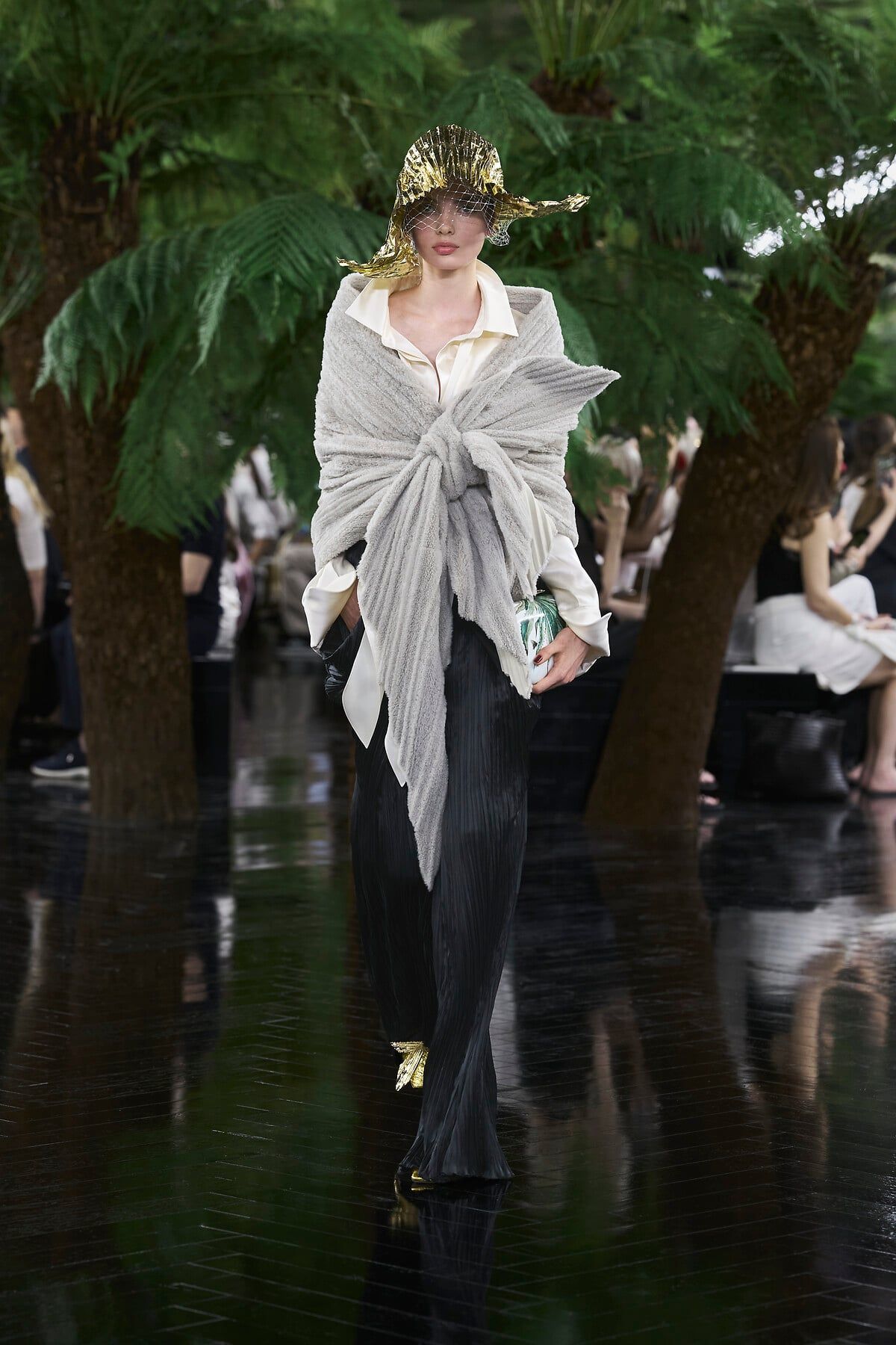 Fall Winter 2026-2027 Haute Couture Show - womens-fashion