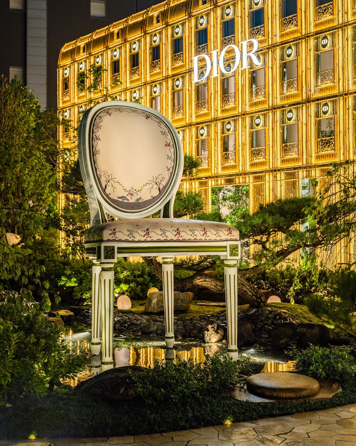 Bamboo Pavilion - Boutique - Fashion & Accessories | DIOR JP