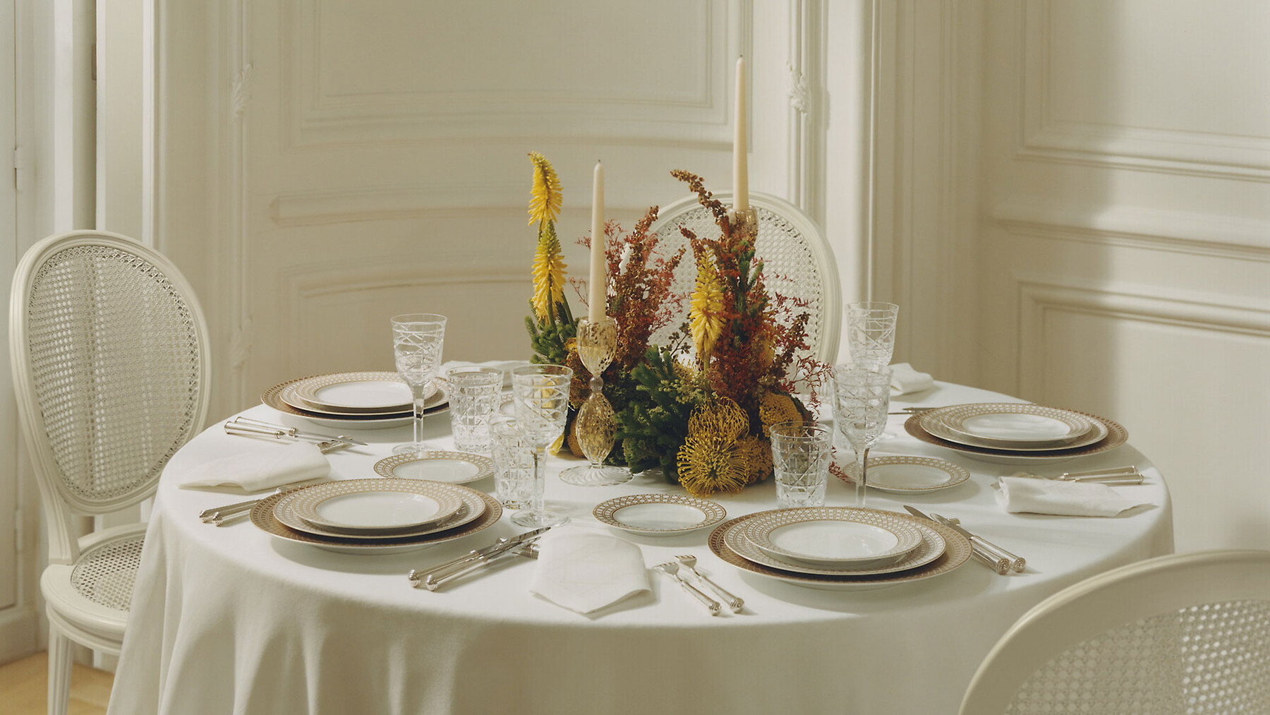 Results for “Luxury Plates & Bowls - Designer tablewear / Plates