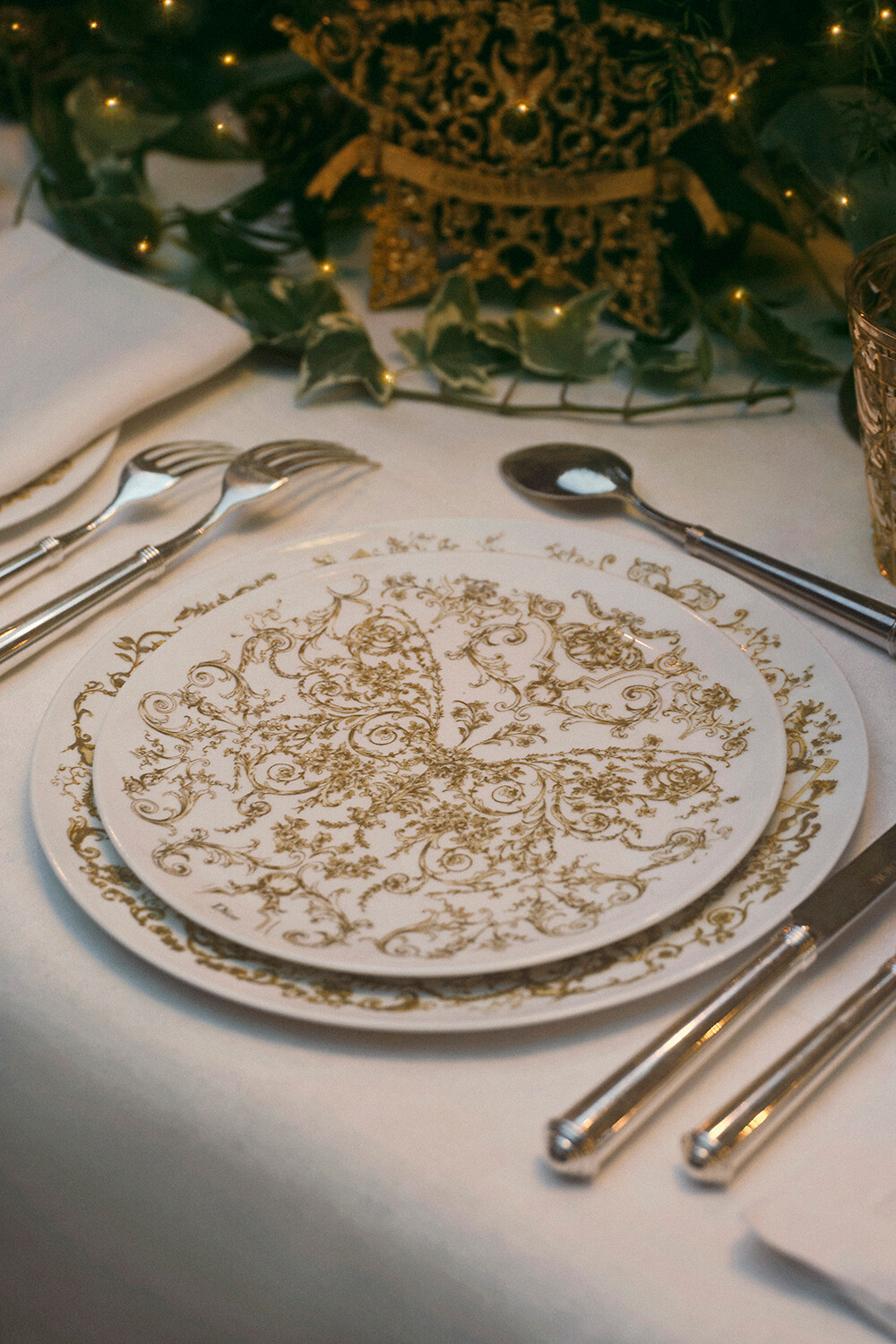 Luxury Dishes, Plates, Glasses - Designer Tablewear | DIOR US