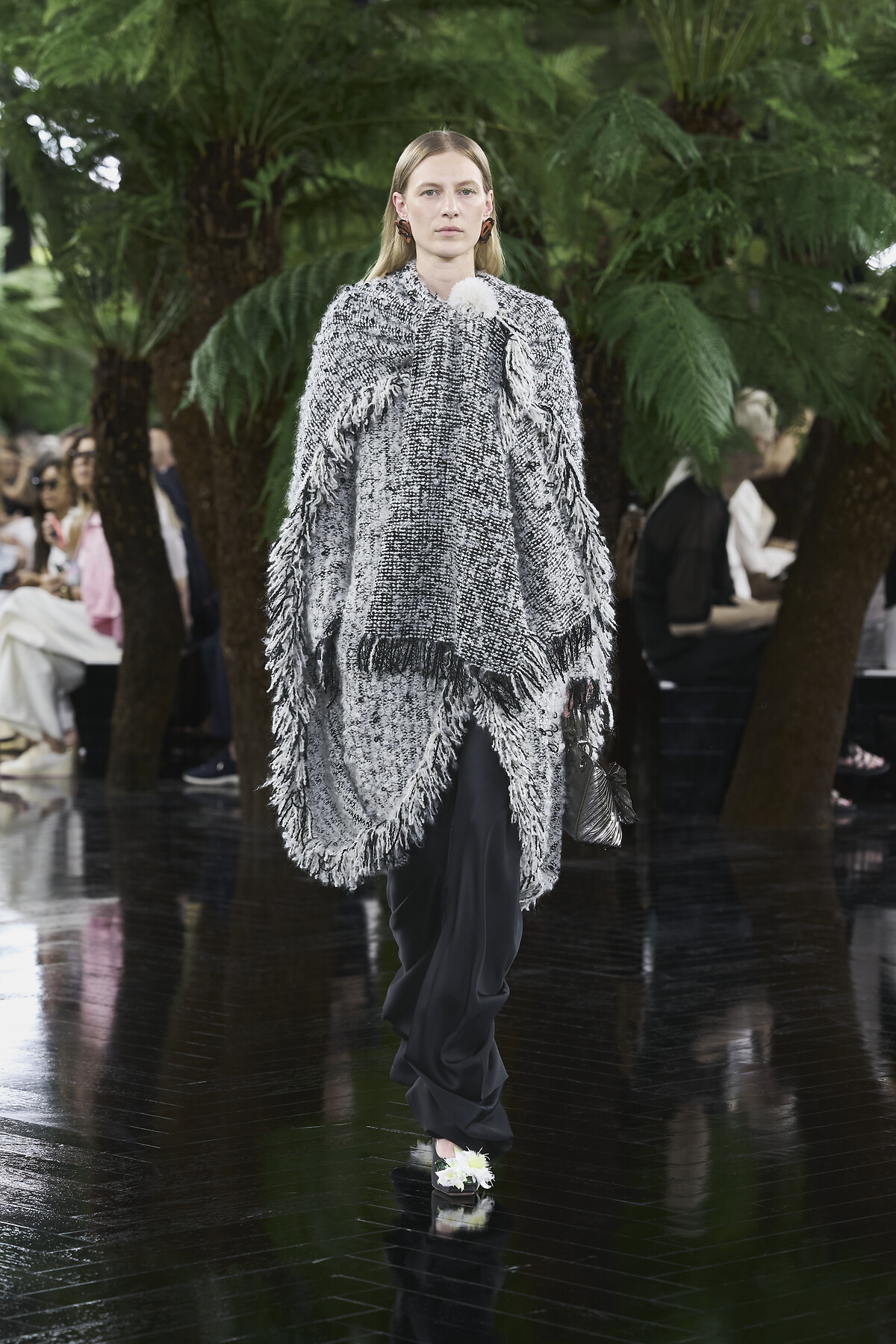Fall Winter 2026-2027 Haute Couture Show - womens-fashion
