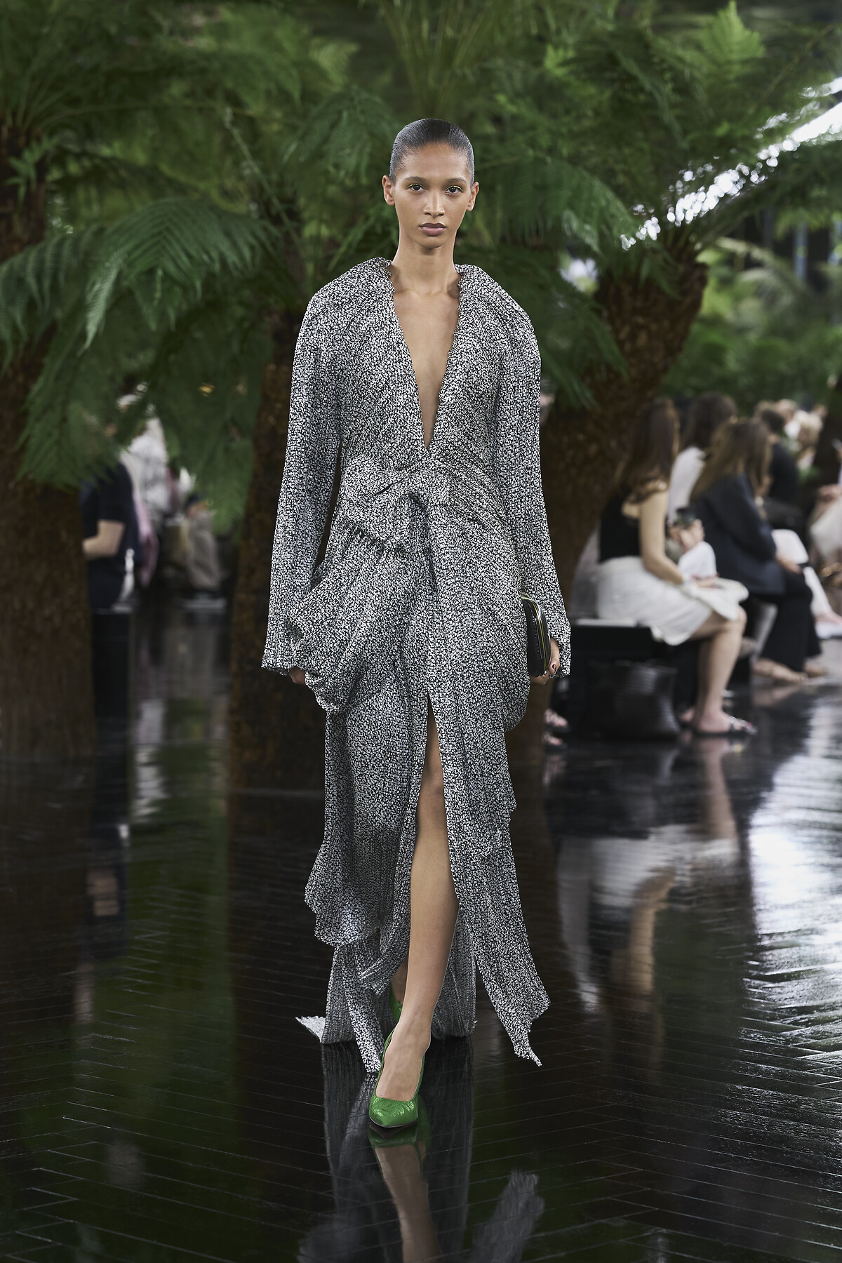 Fall Winter 2026-2027 Haute Couture Show - womens-fashion